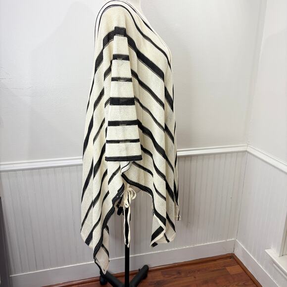 Torrid One Size Ruana Cardigan Sweater Ivory & Black Stripe Kimono Poncho Boho - Picture 2 of 12